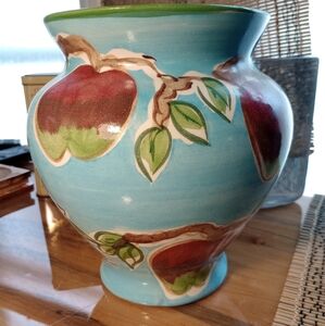Zanesville Pottery Fioriware Apple Vase 7.5"H